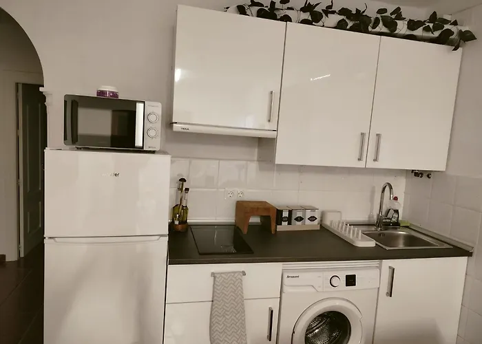 Fantastico Apartamento Con Piscina Comunitaria Junto Al Mar En Malaga